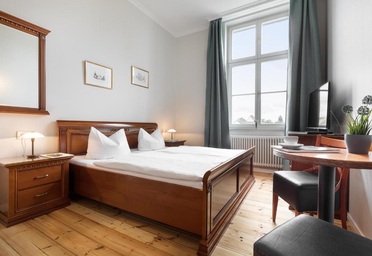 Hotel Prinz Heinrich Werder  Esterno foto